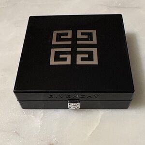 Givenchy Setting Powder PRISME LIBRE
